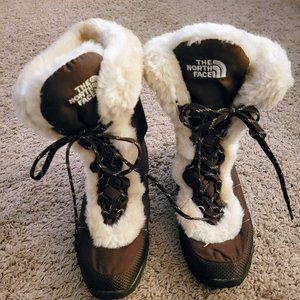 The North Face Womens' snow boot size 6.5 -like new- goose down insulated boot